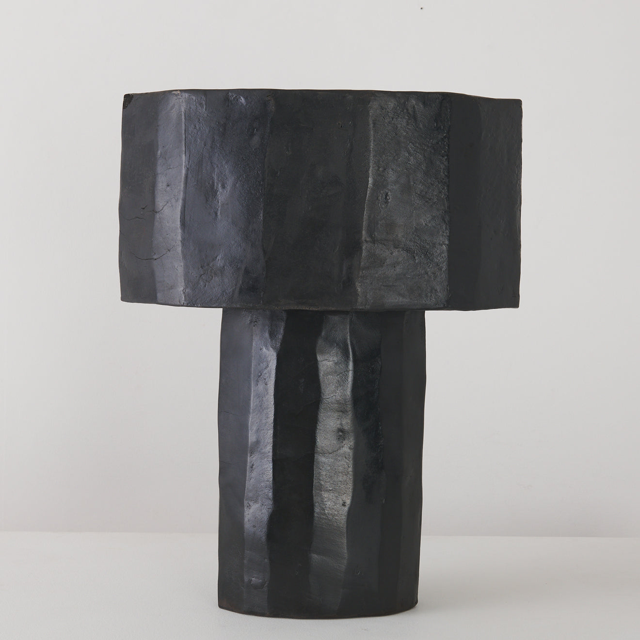 MERIDA BLACK TABLE LAMP